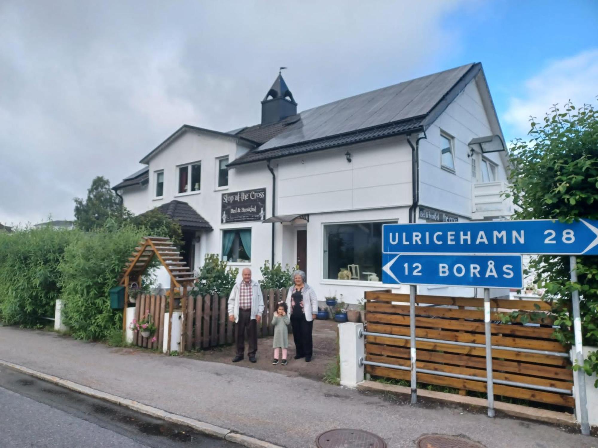 Bed and Breakfast Stop At The Cross Borås Exterior foto